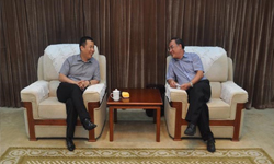 郑董事长与闸北区区长会谈